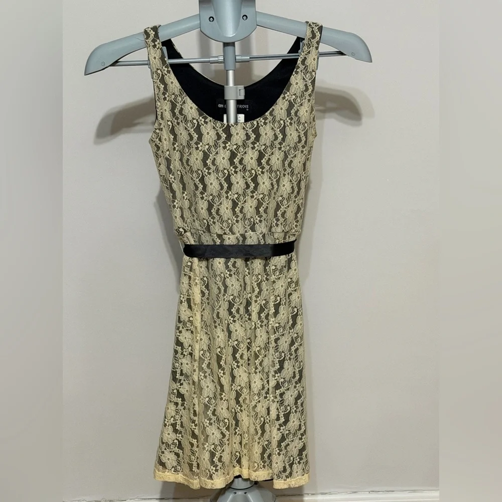Un Deux Trois Lace Dress Cream & Black